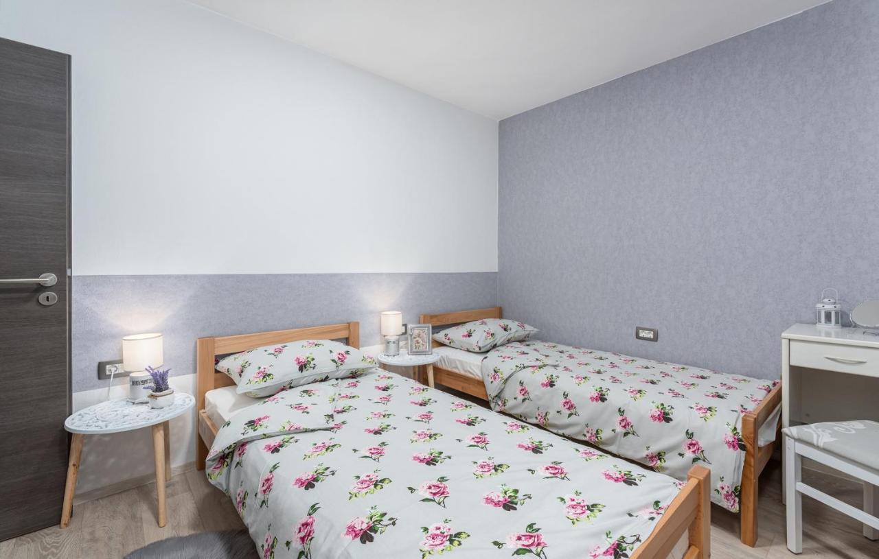 Apartman Sabina, Porec Fuškulin Exterior foto